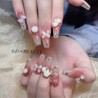 ネイル D-BEAUTY Nailsalonのネイルデザイン