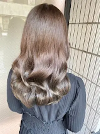 カラー 🪞THEATER 表参道店🩰のヘアスタイル