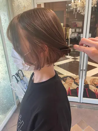 ショート カラー 佐々木 麻純のヘアスタイル