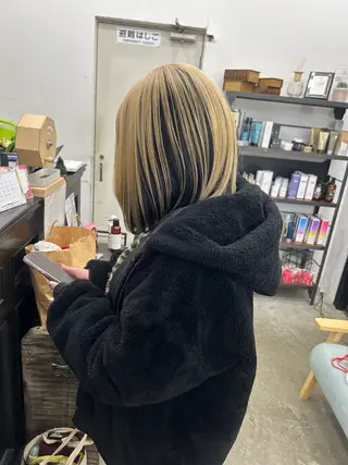 ミディアム カラー レイヤー ハイトーン 暖色⭐︎KANAKOのヘアスタイル