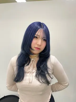 カラー 鈴木 ねねのヘアスタイル