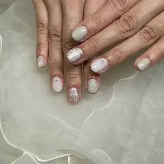 ネイル salon de 4H所属・小林 麻里のネイルデザイン