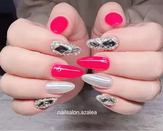 ネイル R inのネイルデザイン