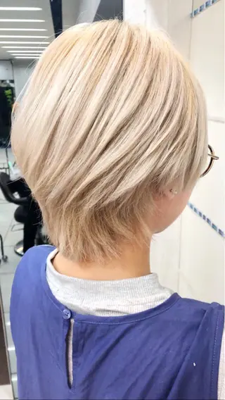 ショート カラー 髪質改善/美髪矯 正ヤマモトハルキのヘアスタイル