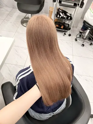 カラー 透明感ベージュ🤎 ナチュラルレイヤーのヘアスタイル