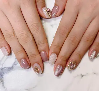 ロング カラー ネイル Q Free nailsのネイルデザイン