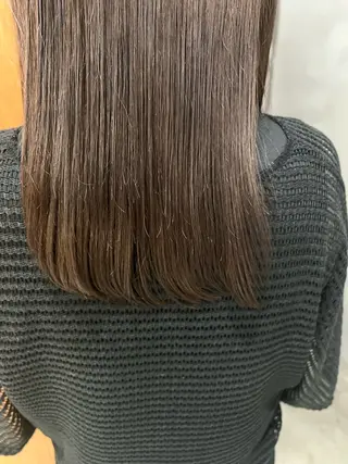 カラー 瑠己杏 :ボブ/ ハイトーンワンカラーのヘアスタイル