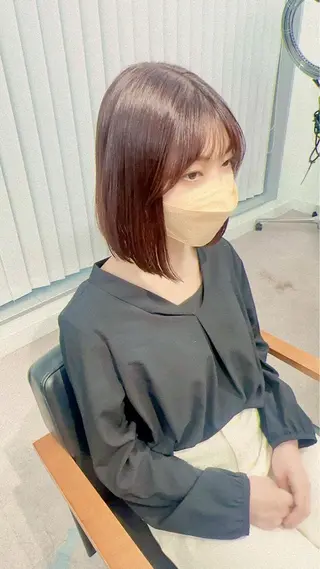 ミディアム カラー パーマ ヘアアレンジ メンズ キッズ ネイル マツエク・マツパ アイブロウ レイヤーカット／顔周 りカット/縮毛矯正のヘアスタイル