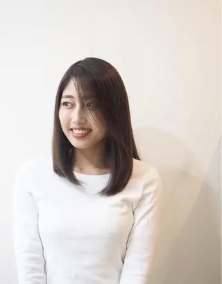 ミディアム 中江 規久のヘアスタイル