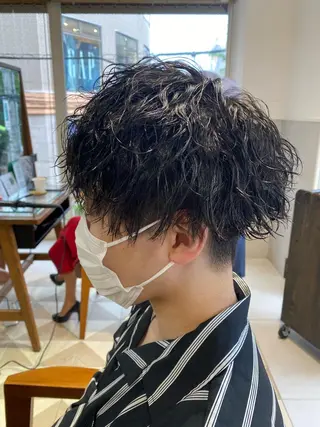 ショート カラー パーマ ヘアアレンジ メンズ メンズパーマの巨匠 鈴木純のヘアスタイル