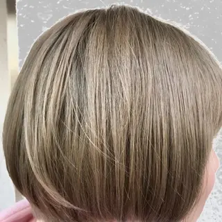 ショート カラー ニュアンスパーマ/ レイヤー/茶屋町のヘアスタイル