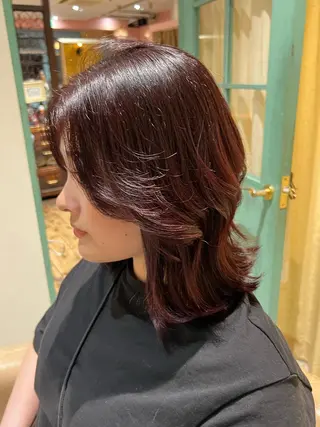 ミディアム カラー PON　ハイトーン ショートカット心斎橋のヘアスタイル
