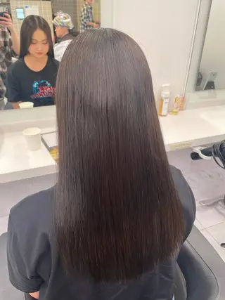 ロング カラー 透明感🤍レイヤー ベージュ‎🤍ピンクのヘアスタイル