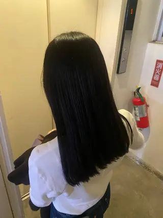 ロング メンズ 艶感ミルクティー🤍 色落ち綺麗🤍ともやのヘアスタイル