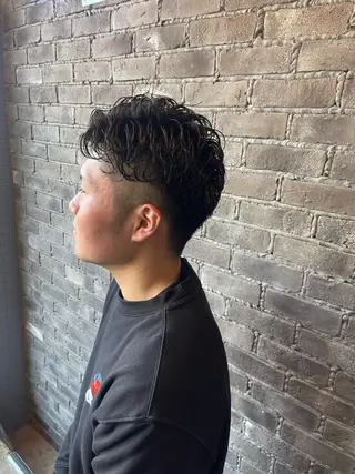 ショート パーマ メンズ ショートとレイヤーが 好きな人|三浦翔のヘアスタイル