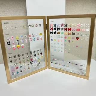ネイル LAUR Natsukiのネイルデザイン