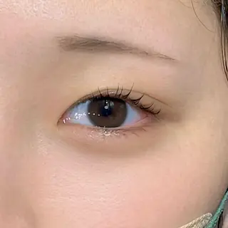 マツエク・マツパ alu yuinaのヘアスタイル