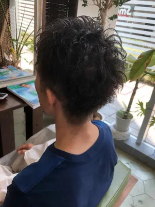 ショート パーマ メンズ 堤太志 メンズパーマ特化のヘアスタイル