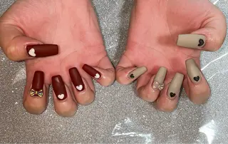 ネイル VIERU 🌈🎀💖のネイルデザイン