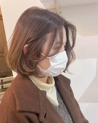 ショート ヘアアレンジ ハイトーンカラー 🩷NANAのヘアスタイル