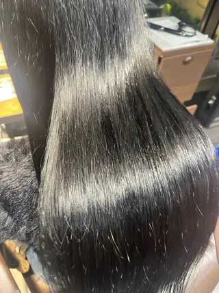 カラー 三瓶隼途/ボブ/ レイヤー/縮毛矯正のヘアスタイル