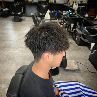 ショート パーマ メンズ 前田賢生 ご新規様はNGのヘアスタイル