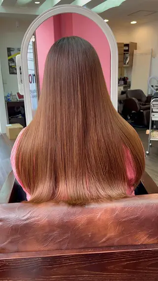セミロング ✅自然にまとまる レイヤーカット梅澤徹のヘアスタイル