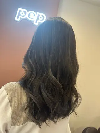 セミロング カラー pep natsumiのヘアスタイル