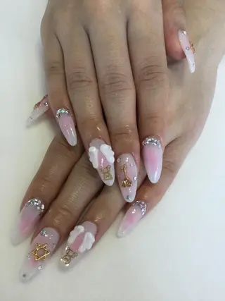 ネイル 💎🐰 saki. m 🐰💎のネイルデザイン