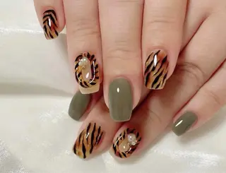 ネイル はぴねす所属・横浜 美夢のネイルデザイン