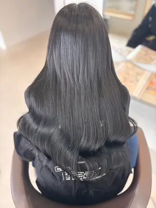 ロング 鍋田 月花のヘアスタイル