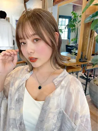 ミディアム カラー 結べるレイヤーボブ くびれLady表参道のヘアスタイル