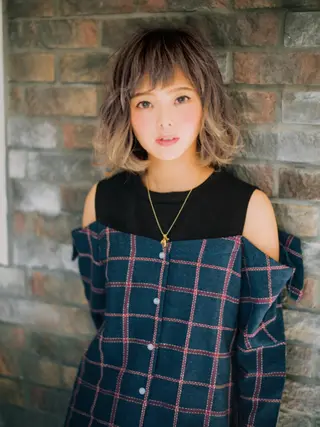 ミディアム カラー パーマ バレイヤージュ& 高発色カラー/市川のヘアスタイル