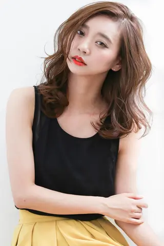 セミロング カラー 松本 俊樹のヘアスタイル