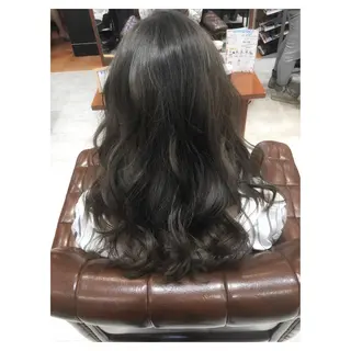 ロング カラー biscohair 髪にドラマを。のヘアスタイル