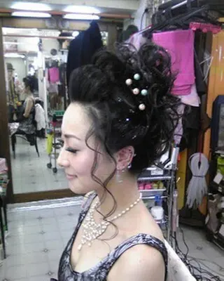 ヘアアレンジ 上辻 博司のヘアスタイル