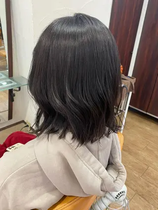 ミディアム カラー サプリームヘア 飯田みち瑠のヘアスタイル