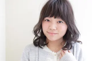 ミディアム カラー タジマ ヤスヒサのヘアスタイル