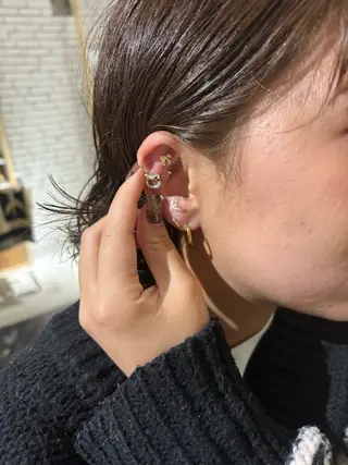 Yui⭐️ 透け感カラーのヘアスタイル