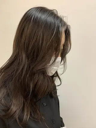 セミロング カラー 鈴木 まりやのヘアスタイル