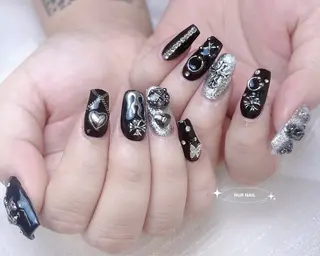 ネイル RINA 🤍のネイルデザイン
