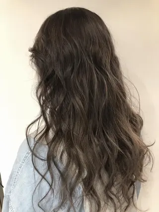 ロング カラー 女性リピ90%🍨 🩷佐藤みずきのヘアスタイル