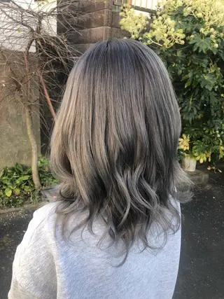 カラー ダブルスキルエクステ /羽エクステ白石宇由のヘアスタイル