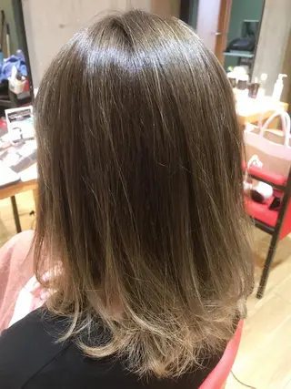 ミディアム ラカスタ ヘアスタイリストクラブ所属・浅見 健治のヘアスタイル