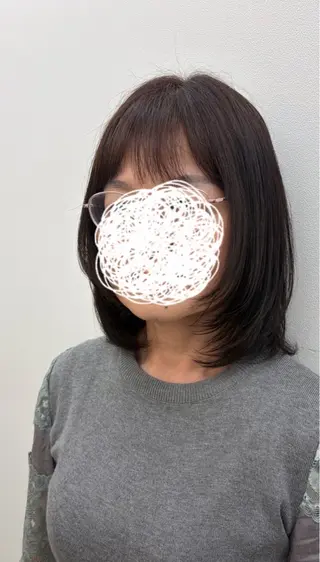 ミディアム 小出 琴未のヘアスタイル