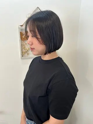 ショート レザーカット/ ミニボブ/しおりのヘアスタイル