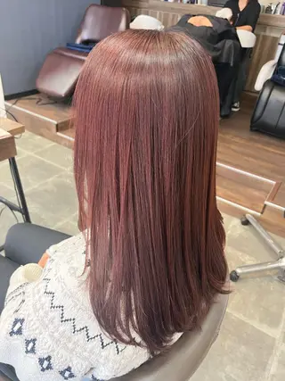セミロング 鈴木 絢奈のヘアスタイル