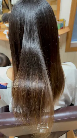 ロング 高藤 美佳のヘアスタイル