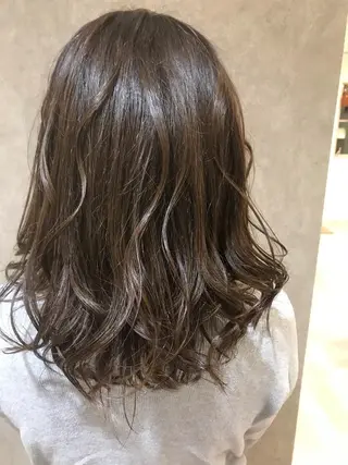 ミディアム カラー ショート／透明感 カラー加治竜汰💡のヘアスタイル