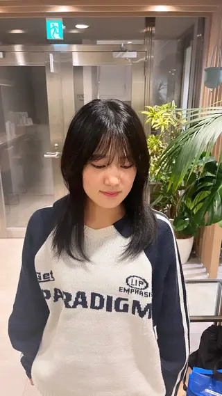 セミロング カラー Agnos 青山/ saya🌼のヘアスタイル